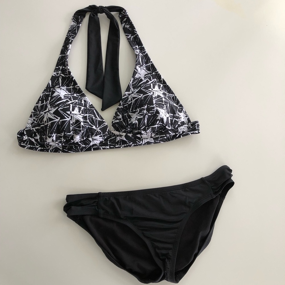 Converse Bikini Size M
